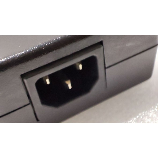 מטען למחשב נייד 397748-001 19.5V 180W 7.4×5.0 mm+ PIN העתק של מקור - חדש