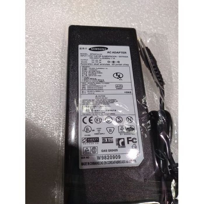New AP04214 UVSamsung Power Supply 14V 42W 5.5x3.0mm PIN