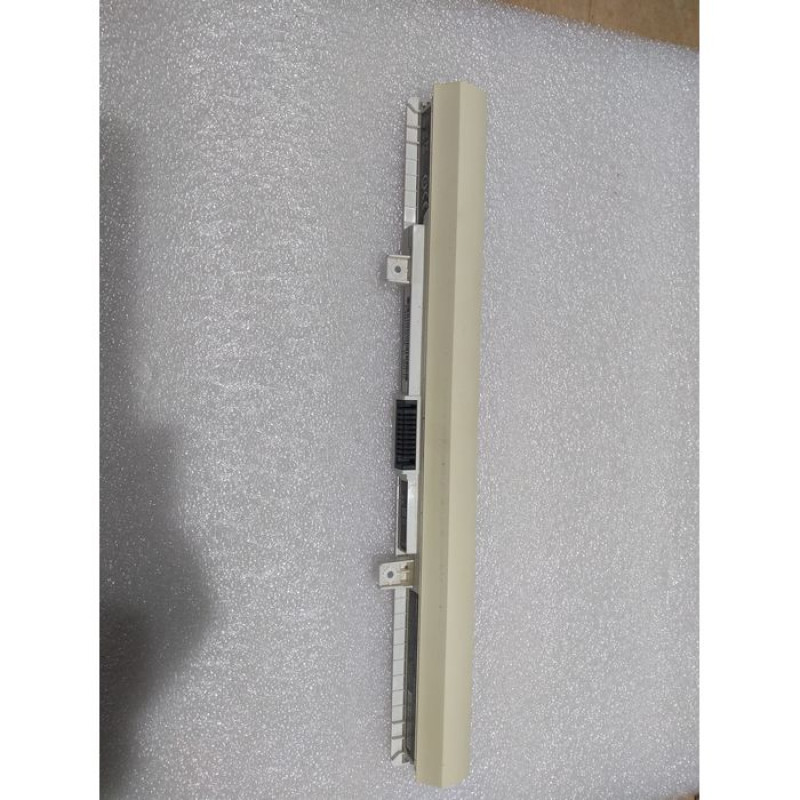 Used Toshiba Satellite L50 C Laptop Battery colore:white original