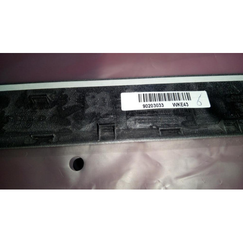 Рамка Экрана ZIUS6 LCD Bezel Silver 90203033 Lenovo Lenovo M30-70 Laptop (Lenovo) - Type 80H8 Цвет:серебряный - оригинал