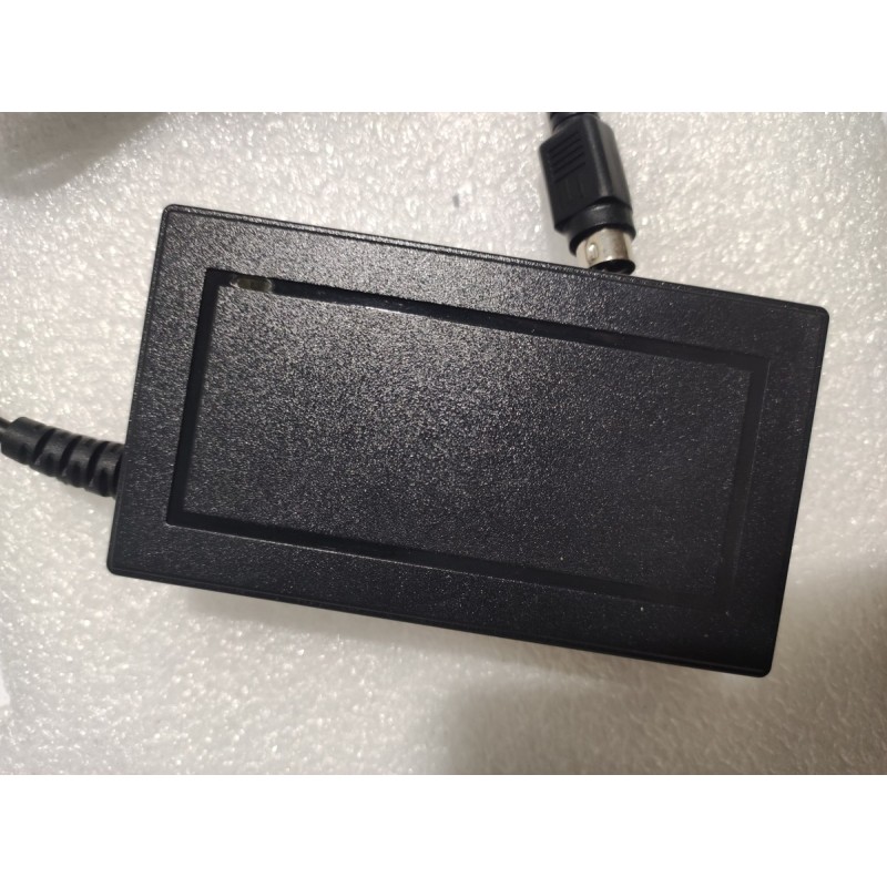 מטען למחשב נייד DAJING AC Adapter DJ-240250-SA 100-240V DJ-240250-SA 24V מקורי - משומש
