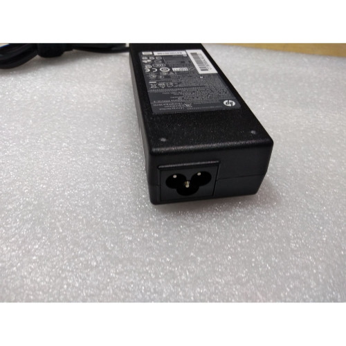 מטען למחשב נייד 693712-001 677777-001 HP 250 G5 19.5V 90W 4.5x3.0mm העתק של מקור