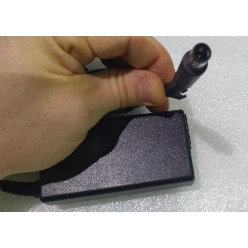 New PPP009C 710412 001HP Laptop Charger 19.5V 65W 7.4×5.0 mm PIN A copy of an original