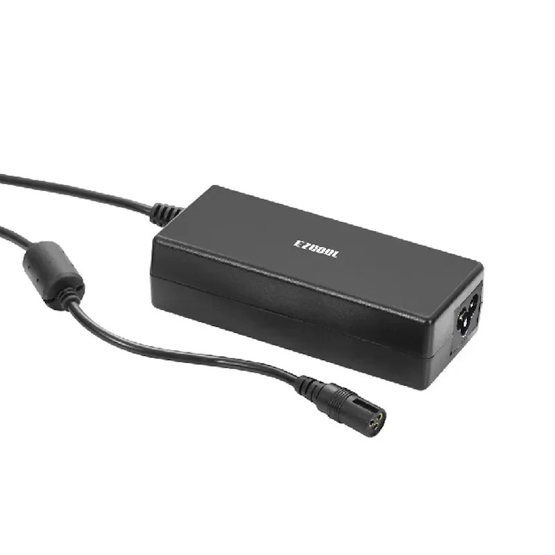 מטען אוניברסלי למחשב נייד Power Adapter 90W AC/DC AD-820 EZCool 90W אוניברסלי - חדש
