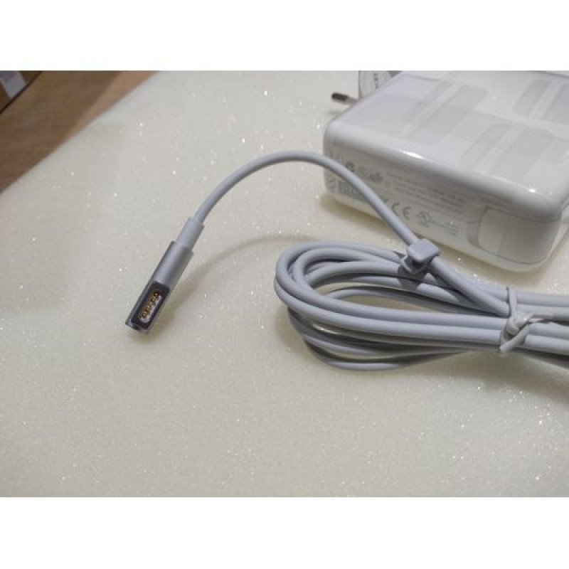 New A1344 MacBook Pro (13 inch Mid 2012) A1278 Laptop Charger 16.5V 60W Magsafe A copy of an original