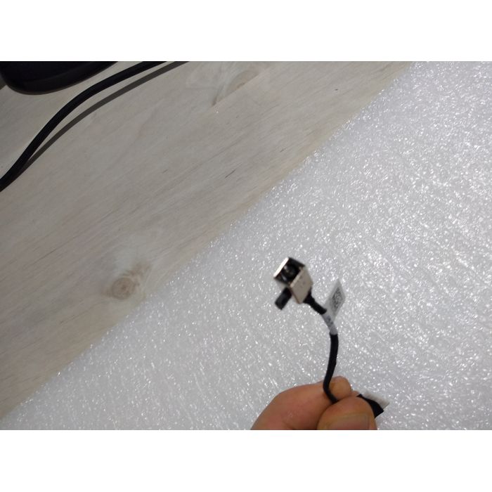 שקע טעינה למחשב נייד dc301012300 rev:1.0(a00) Dell Inspiron 3593 4.5x3.0mm+ PIN ID:43334 - משופץ