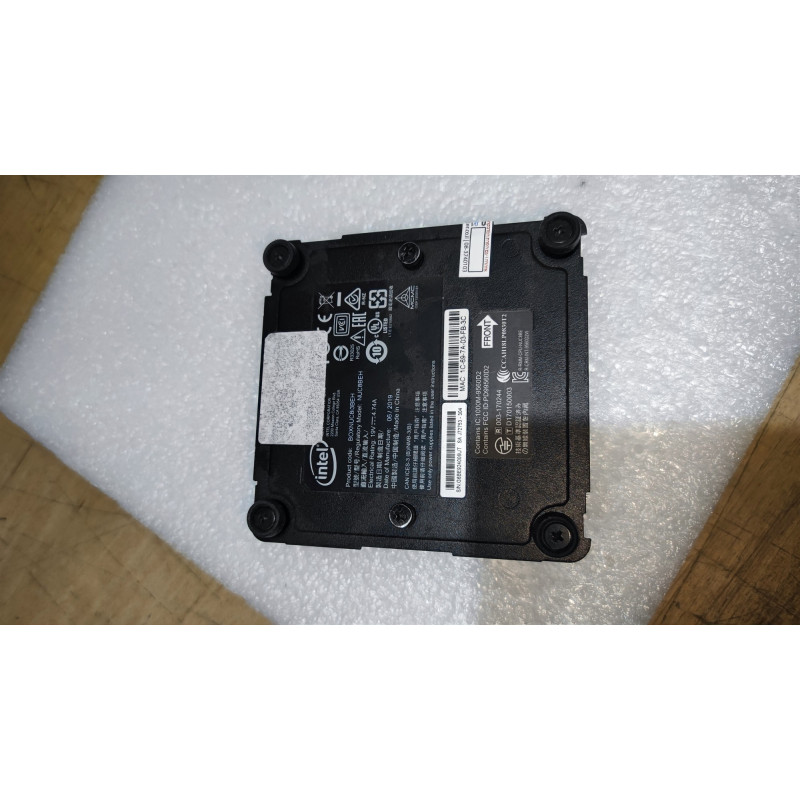 Used 14 324 000054 Gibabyte Intel NUC NUC8i3BEH Mini PC Case original