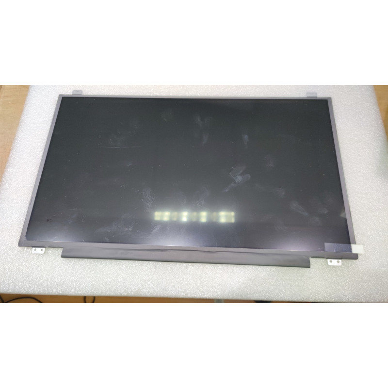 מסך למחשב נייד N173FGA-E44 REV.C1 InnoLux 30 PIN Glossy 17.3" HD+ אוזניים למעלה ולמטה, שני חורים - חדש